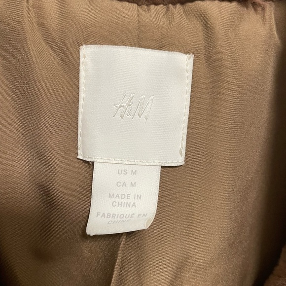 H&M Brown Fuzzy Coat Size Medium - Picture 3 of 5